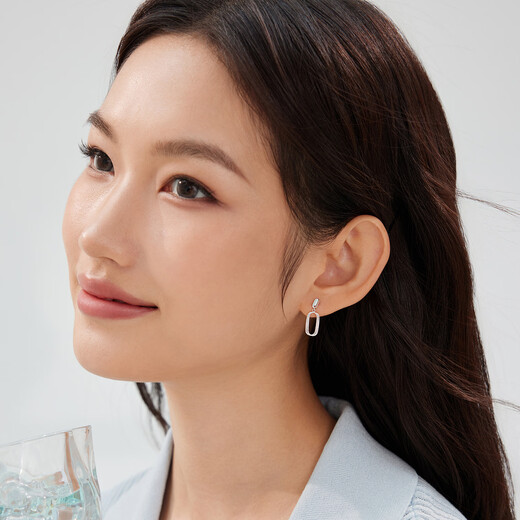 Lukfook Jewelry Platinum 950 Möbius Ring Platinum Earrings Stud Earrings Women's Earrings Price Approximately 1.92g