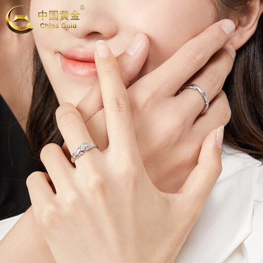 Chinese gold S925 silver rings for couples, a pair of engagement rings, men's and women's Chinese Valentine's Day birthday gifts for girlfriend, a pair of thorn rose rings + brand gift box