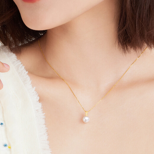 Lukfook Jewelry 18K gold brushed glossy freshwater pearl necklace set for gift giving G04DSKN0027Y Total weight 1.86 grams