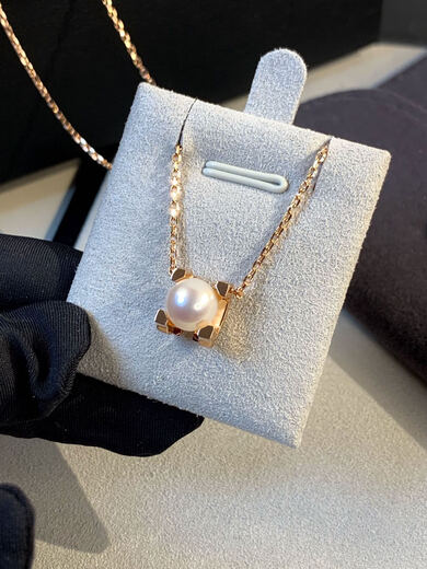 Yadige 6mm Bull Head Natural Pearl Necklace V Gold 18K Female 2025 New Bull Horn Pearl Pendant Clavicle Chain Temperament Champagne Gold