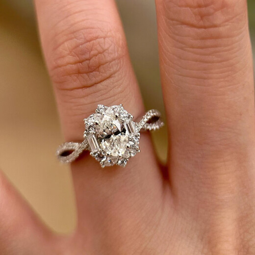 Nilan Fat Donglai's same style pt950 platinum pigeon egg ring 925 silver plated luxury oval moissanite diamond ring women's niche design thickened 1 carat 5*7 moissanite benchmark South African real diamond Hong Kong size 12-13 US size 6