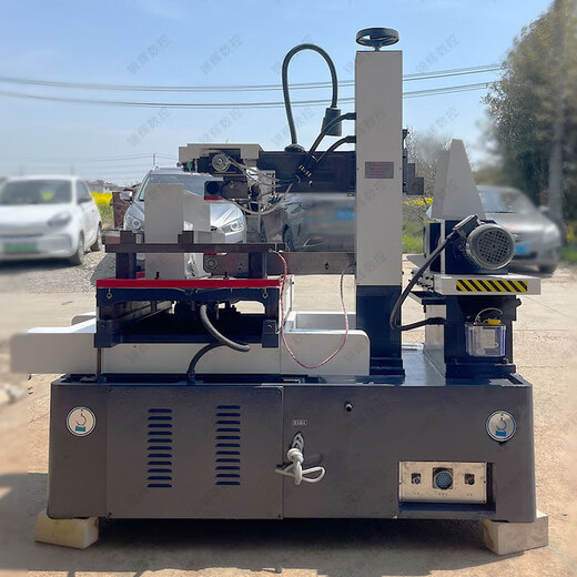 Complete set of block wire cutting machine DK77 series wire cutting EDM CNC machine tool fast wire cutting DK7745 complete set