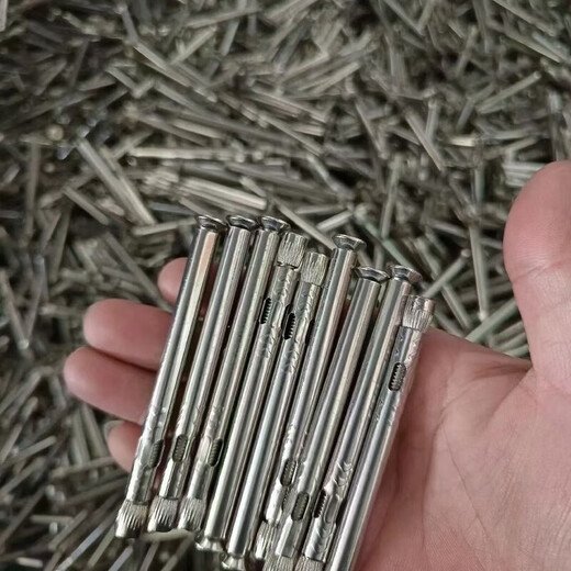 Raft core pull-out screws stainless steel stainless steel cross countersunk head expansion screws 201 material 304 material doors and windows 2018*70 Jingding Hardware 100 pieces