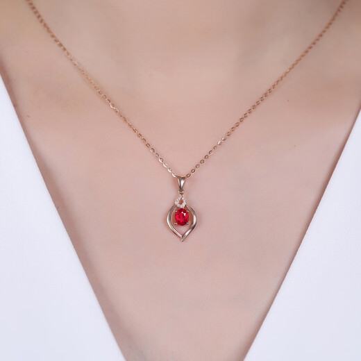 Tingliang 18K gold set with 0.8 carat ruby pendant and colorful treasure necklace with identification certificate as a gift for your lover. Pendant with 18K gold necklace