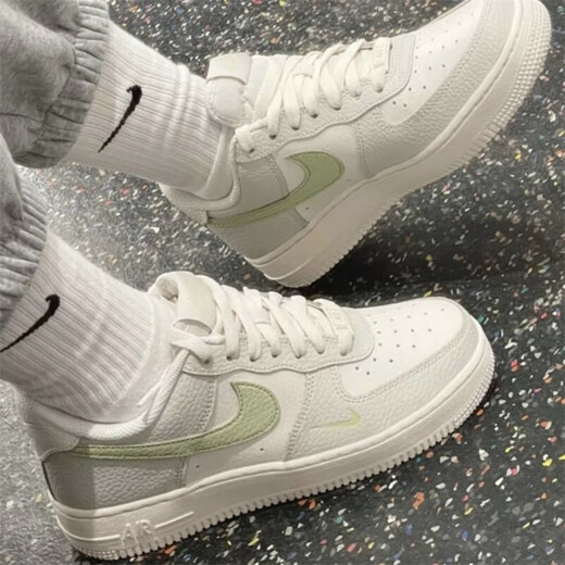 耐克（NIKE）休闲鞋女鞋2025夏季新款运动鞋AF1空军一号低帮板鞋IB3881-001 IB3881-001幻影灰白/浅军绿 36.5