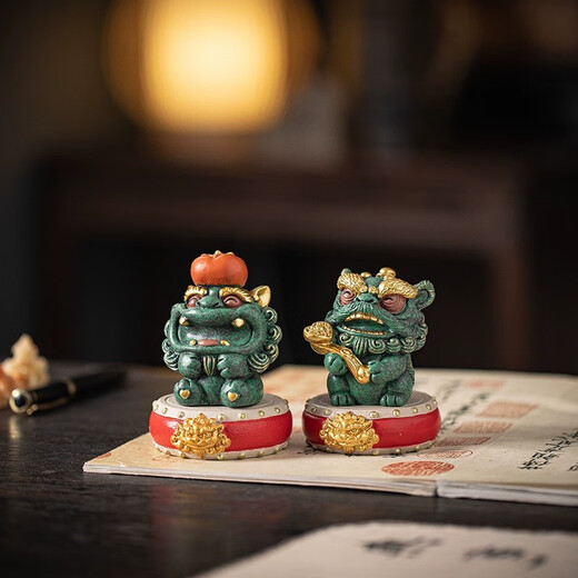 BOSSY Forbidden City style cultural creation lucky stone lion tea pet everything goes well creative handicrafts ornaments company personal souvenir everything goes well a pair bonus gold + base + gift box