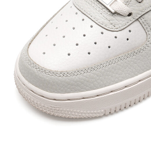 Nike (Nike) Freizeitschuhe für Frauen 25 Sommer neue Mode und frische weiße Schuhe Student Low Top Shoes Air Force1 IB3881-001 39