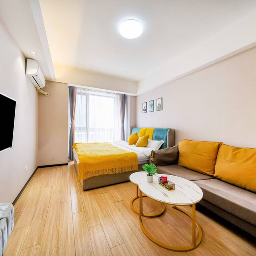 Yimitalang Warm Queen Room