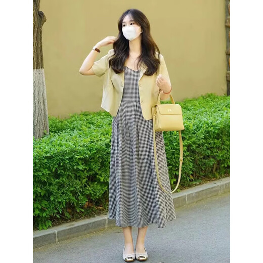 
QLTQZQ short-sleeved blazer fashion suit skirt for women summer large size fat mm Hong Kong style retro plaid suspender dress 9720 milk yellow M
