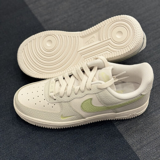 Nike Airforce1 Komfortable und Evergrande Casual Shoes Low Tops Damen White und Green IB3881-001 Offizielles Flaggschiff IB3881-001 37.5