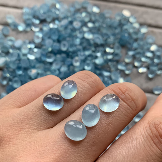 Fat Donglai's same style of aquamarine ring cotton split body natural l aquamarine ring surface small particles egg surface bare stone sky 4*6mm sky blue error about 0.2 single price