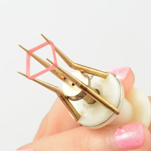 Factory direct supply of dog tail trimmer Teddy Corgi puppy pet tail removal artifact tail clip automatic one plastic tail trimmer + rubber band bag