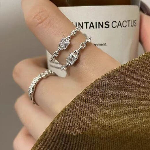 Shiny small square diamond pewter ring for women, light luxury niche design, high-end, simple, fashionable and versatile open ring M73 small square diamond ring