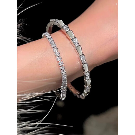 KZD Old Phoenix Gold Store Model S9999 Silver Fritillary Spirit Snake Bracelet 2024 New Bracelet Girls Light Luxury Square Diamond Bracelet (Closed) Same Style as Lao Fengxiang