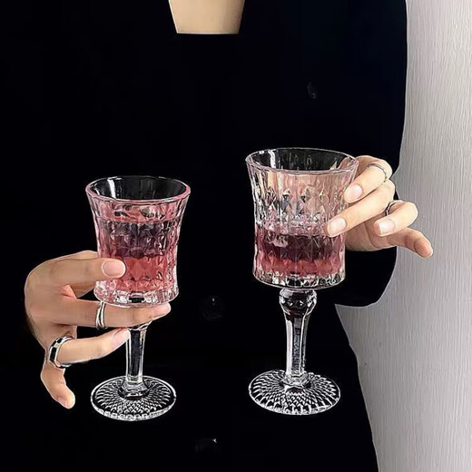 Chino French elegant ins transparent goblet high-value champagne glass red wine glass juice cup European relief glass small French style goblet/- 190ml 1 piece