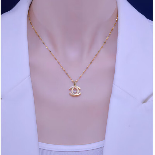 Fat Donglai same style 18k gold necklace yellow l gold color smart double c necklace for women 2025 new 18k color gold C main style double c smart diamond necklace