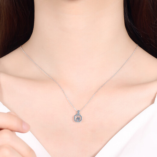 VZZSPT950 platinum necklace for women 30 points moissanite school bag clavicle chain smart pendant gold light luxury versatile and elegant 30 points moissanite