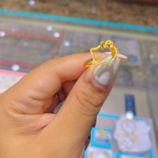 OEMG Old Phoenix Gold Store Hello Kitty Hollow Gold Ring Women's Fashion Simple Hello Kitty KT Butterfly Kitty Cat Ring (Opening Adjustable)