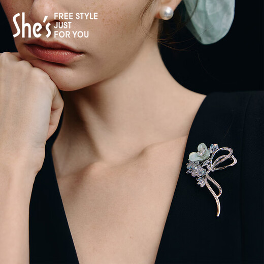 She s Akiko Barbie Rose Flower Bow Brooch High-End Exquisite Fashion Pin Corsage Jacket Birthday Gift for Women Mint Green C0