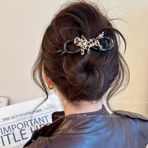 2025 new high-end leopard print cat hair clip for women's back of the head, large hair twist and twist gripper, one-word hair clip, twist clip, random 1 pack