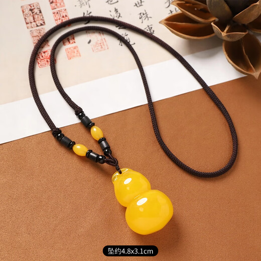 Fat Donglai's same style beeswax necklace, amber Pixiu pendant, retro sweater chain, men's and women's accessories 9-Beeswax Gourd