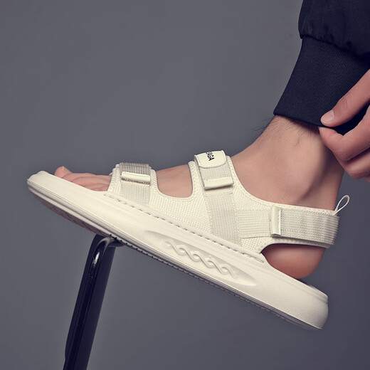 Goldlion Herren Sandalen für Sommerkleidung 2025 Neue modische vielseitige Sandalen für Teenager und Studenten, die nicht ruhig