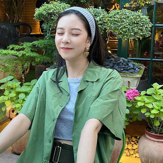 Song Yanfei's same style fashionable woolen knitted headband for women winter forehead protection sports headband warm scarf women's headband gray hairband Song Yanfei's same style