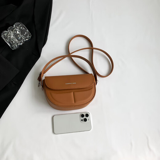 小众复古小包包女2025包包新款时尚单肩斜挎包高级百搭马鞍包简约 棕色