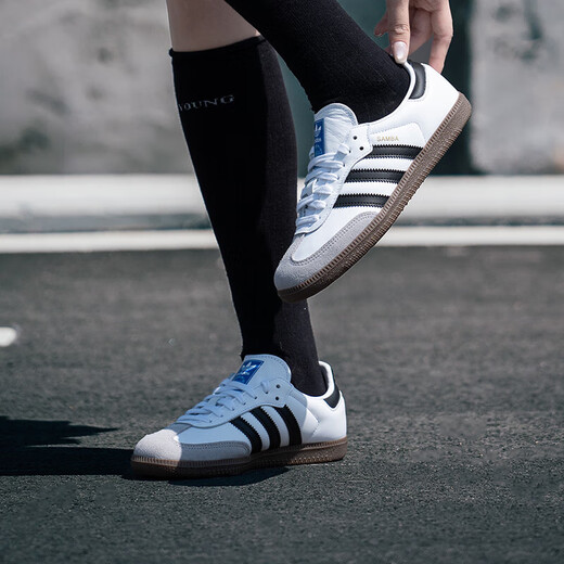 ADIDAS (Adidas) Clover Men's Shoes para primavera Nuevos zapatos informales de deportes Retrofa Retro Dad Shoes Shops-Worth-Shock-Showbing Running Shoes B IH4882/White/Azul/Alemania de entrenamiento 44