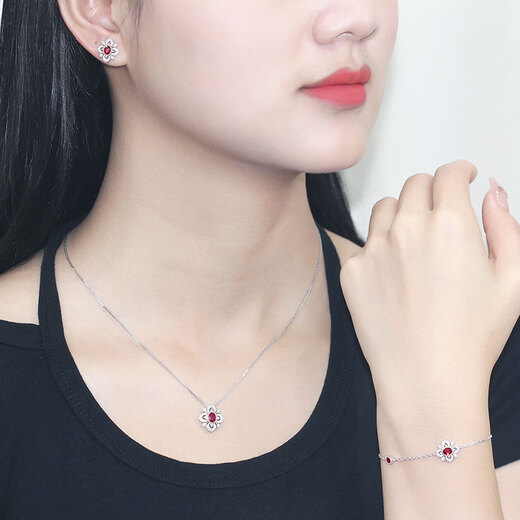 HEEKAIYI Ruby Necklace for Women Pigeon Blood Red 18K Gold Diamond Pendant Chinese Valentine's Day Birthday Gift for Wife and Girlfriend Selected Pigeon Blood Ruby Necklace Pendant + 18K Gold Chain