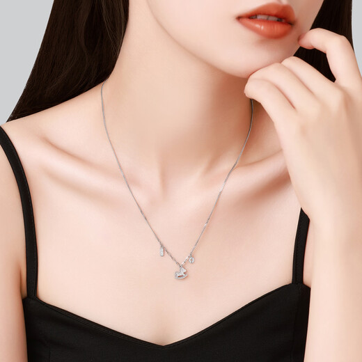 Chao Acer Get Rich Now Platinum Necklace PT950 Clavicle Chain Neck Ornament Year of the Horse and Animal Year Gift Price Chain length is about 40cm+, including labor costs 590 yuan 5.4 grams