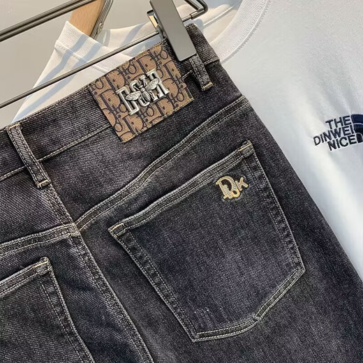 High-end jeans for men 2025 new spring, summer and autumn slim fit small feet handsome Korean style trendy stretch long pants for men black gray 31