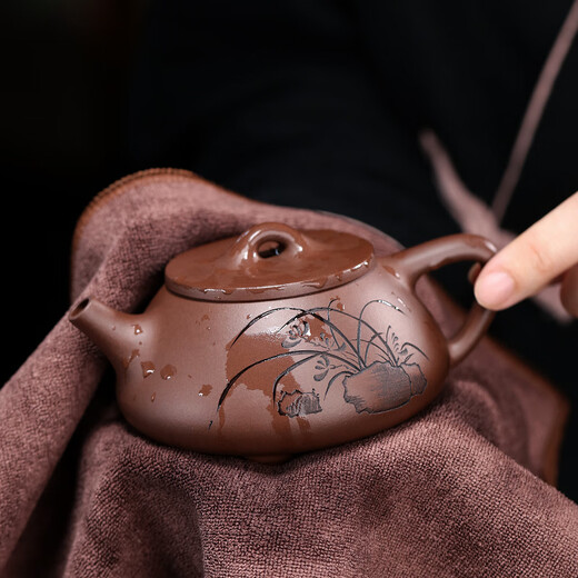 Zanghu Tianxia Yixing purple sand pot purely hand-engraved teapot stone ladle pot household kung fu teapot tea set orchid stone ladle pot orchid stone ladle (single pot) 210ml