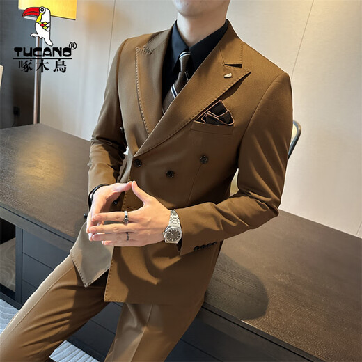 Woodpecker (TUCANO) brown double-breasted suit men's suit British slim men's large size suit three-piece wedding groom's dress trendy black (suit + trousers) XL 52 (125-135Jin Jin equals 0.5 kg)