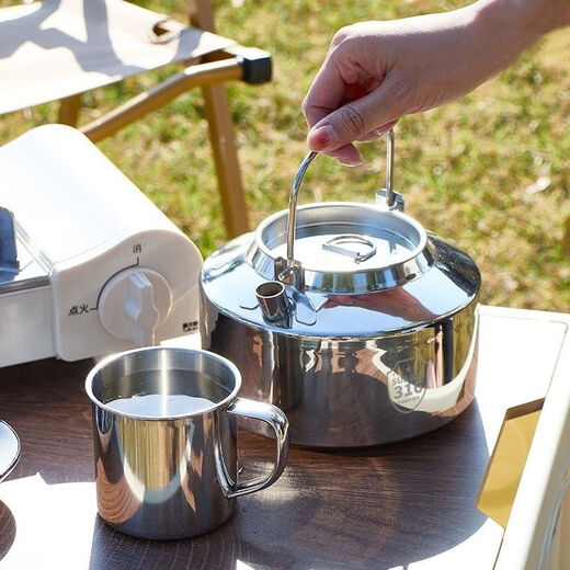 Fat Donglai 316 stainless steel outdoor kettle portable mini teapot self-driving camping picnic food grade open flame 304 kettle glossy 316 steel handle + silicone cover delivery and delivery 1.2L a1200ml