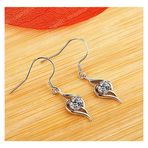 PT950 platinum earrings and earrings for women 18 years old, diamond earrings for women, Valentine's Day, only love earrings