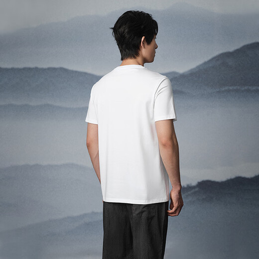 海澜之家（HLA）短袖T恤男【安心品质】凉感圆领短袖男25夏季 漂白AC 山不在高HNTBW2J195A L 175/92A 推荐137~150斤