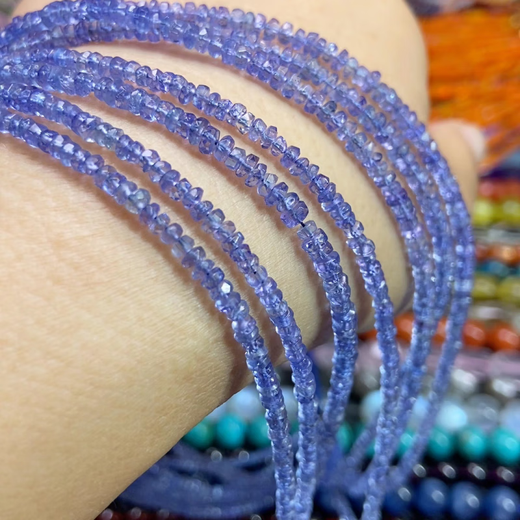 Sapphire bracelet natural tanzanite sapphire faceted bead necklace DIY semi-finished fine faceted bead 3.2mm half length about 20 cm particles neatly up and down