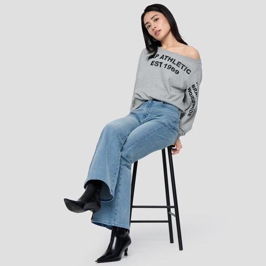 GAP Women's 2025 Autumn New Logo Offset Loose Terry Cloth Off-Shoulder Sweatshirt Casual Top 829367 Light Gray M (165/88A) Asian Size