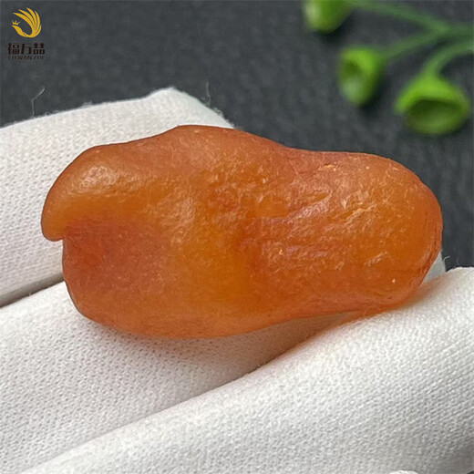 FU WAN ZHE beeswax rough stone pendant, natural Baltic kelp leather amber sea-flooded seed material pendant 7.44g