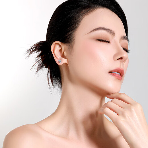 Mengjinyuan Platinum Earrings PT950 Utopia Peach Blossom Earrings Carved Earrings as a Gift for Your Girlfriend