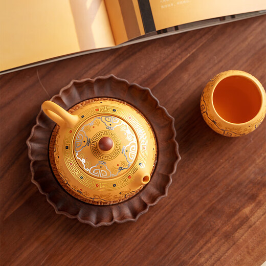 Painted silver gold Duan Mu purple sand tea set high-end Kung Fu Xi Shi teapot tea cup as a souvenir for customers and elders Duan Ni - Koi Xi Shi teapot 2 cups + tassel gift box