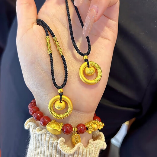 Qianjun Lao Fenghuang 9992025 Little Fat Fortune Ruyi Qiankun Circle Gold Pendant Handmade Rope Necklace with Gold Thread Rose Gift Box Lao Fengxiang Quality