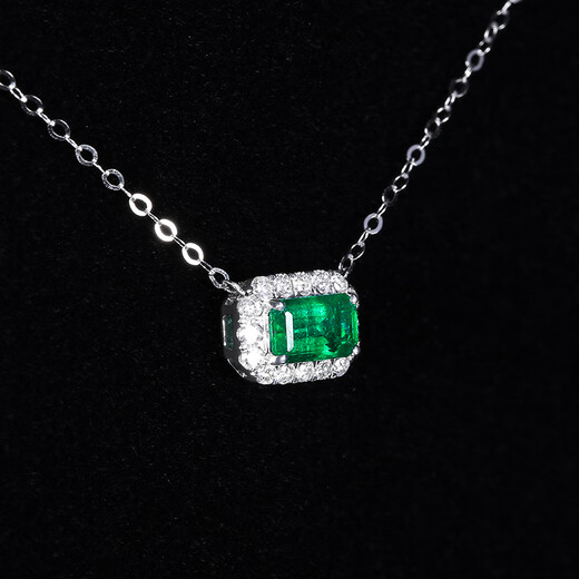 HEEKAIYI Emerald Necklace for Women 18K Diamond Pendant Chinese Valentine's Day Birthday Gift for Wife and Girlfriend Selected 63 Points/Zambian Emerald/Double Certificate