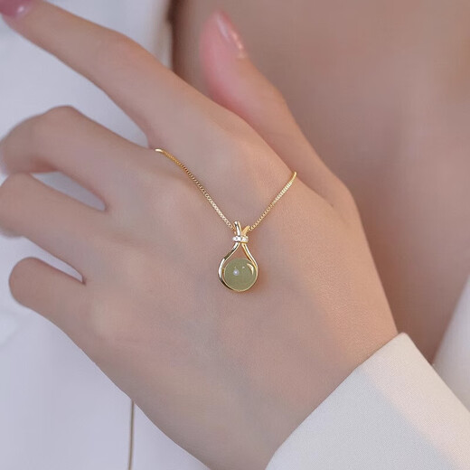Imitation Hotan Jade Lucky Bag Pendant Necklace for Women Light Luxury Niche Design High-end Versatile Clavicle Chain Gold + Green Lucky Bag Pendant Necklace