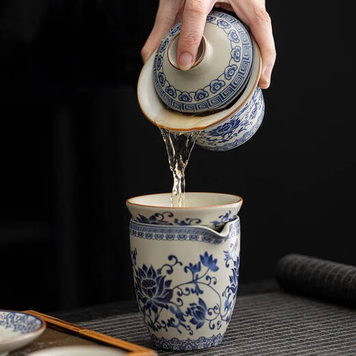 Yong Huan Ru Kiln Blue and White Tea Set New Household Tea Maker Light Luxury Kung Fu Tea Cup Covered Bowl Gift Box 9272 Ru Kiln Teapot + Covered Bowl Jiangshan --- Gift Box