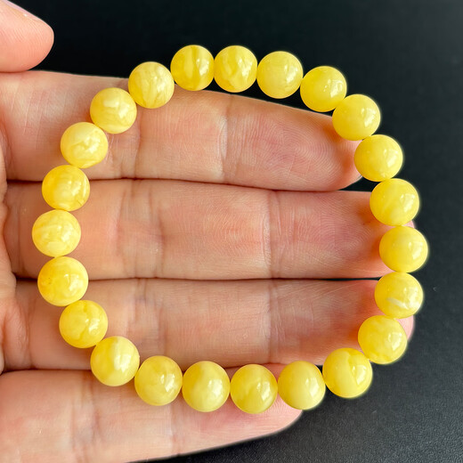 Yuzhi 1 item, 1 certificate, 1 shot, natural Russian raw ore, unoptimized beeswax bracelet, amber bracelet, bead diameter 8.2mm, hand circumference 15.6cm, 6.8g G672