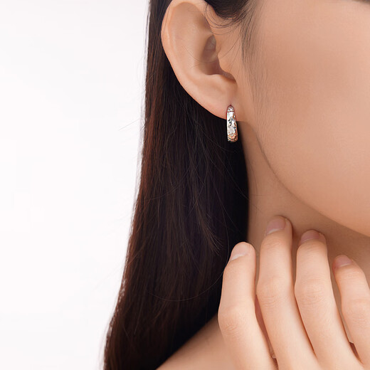 Safir platinum earrings for women PT950 platinum snake belly earrings sparkling crushed ice platinum earrings about 1.90 grams