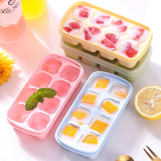 DIY homemade ice cube mold household silicone ice tray refrigerator ice box storage artifact student men and women green 1 piece