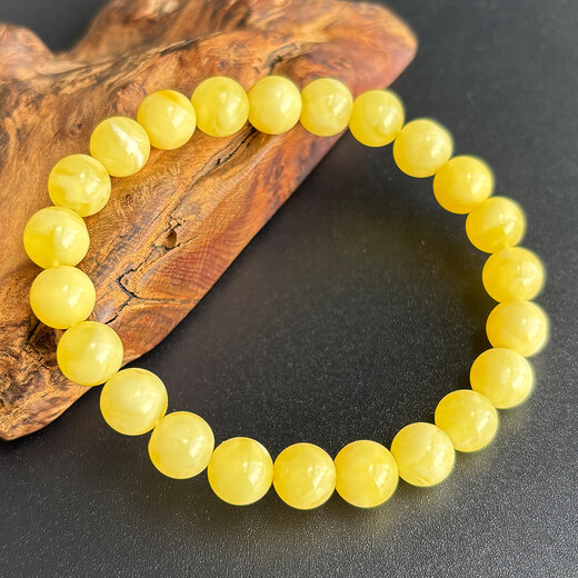 Yuzhi 1 item, 1 certificate, 1 shot, natural Russian raw ore, unoptimized beeswax bracelet, amber bracelet, bead diameter 8.2mm, hand circumference 15.6cm, 6.8g G672